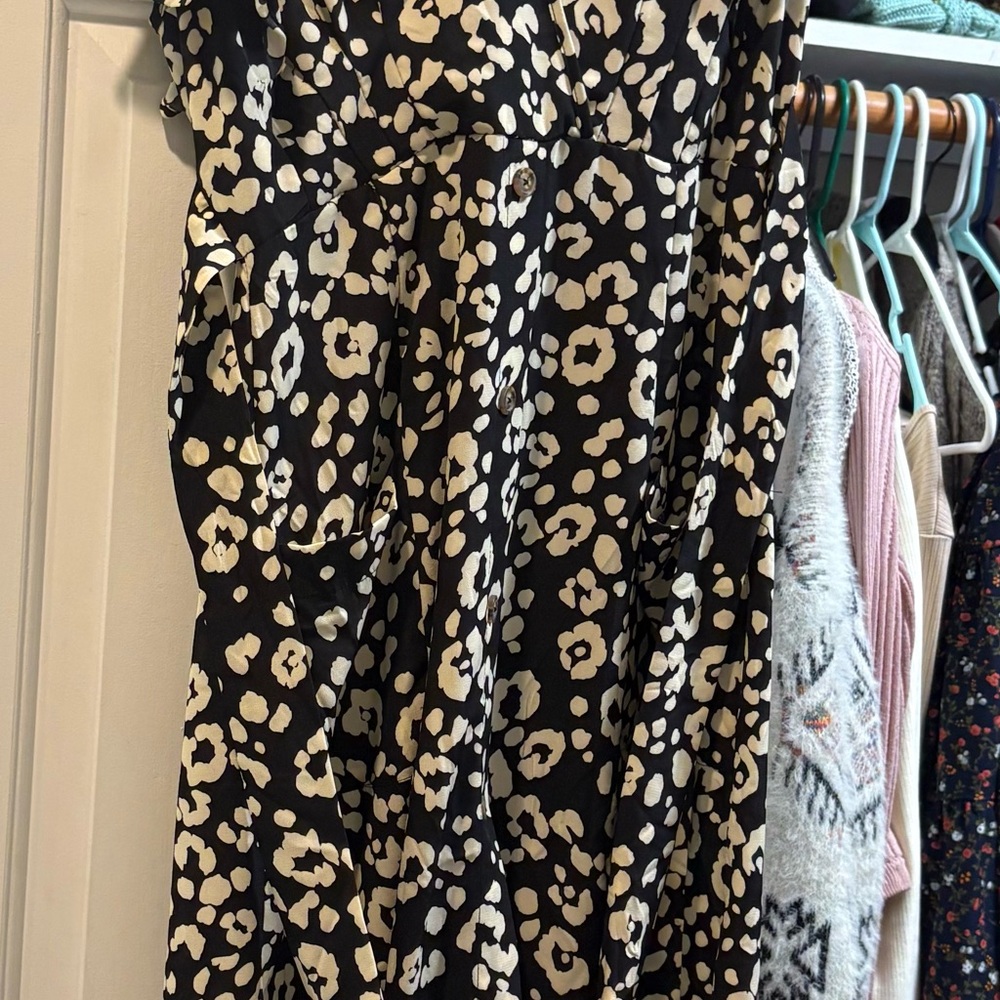Sienna Sky Black and Cream Midi Skirt